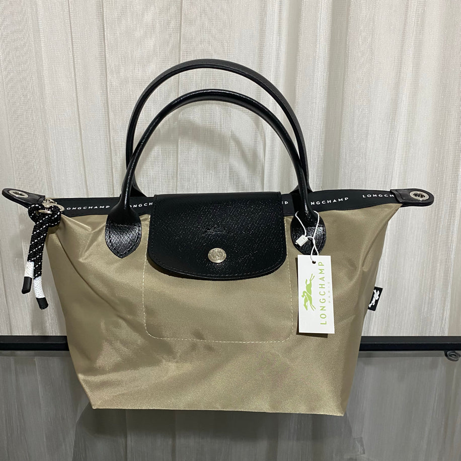Longchamp Energy | Medium
