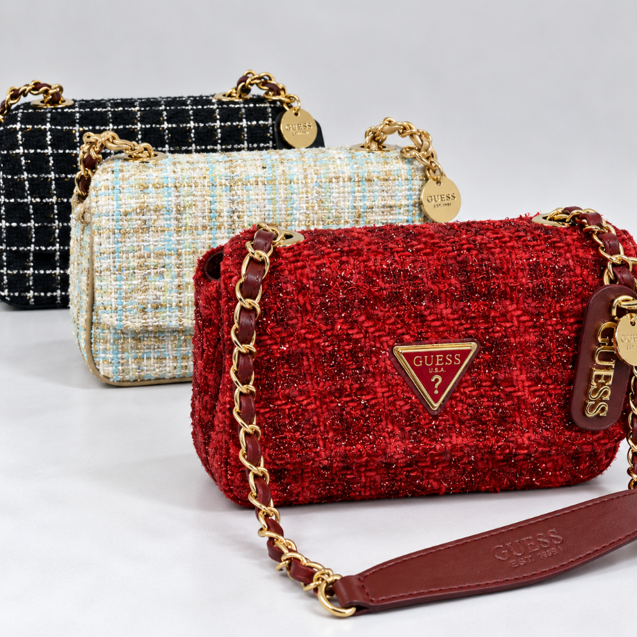 Guess Moon Tuvit Charmlı Kadın Çanta